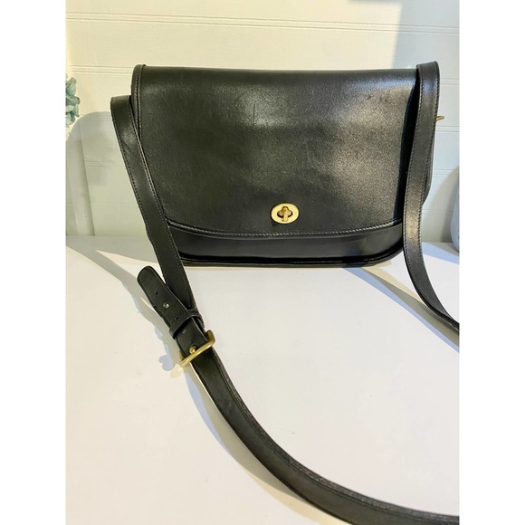 Coach Handbags - COACH Vintage Black City Crossbody Bag